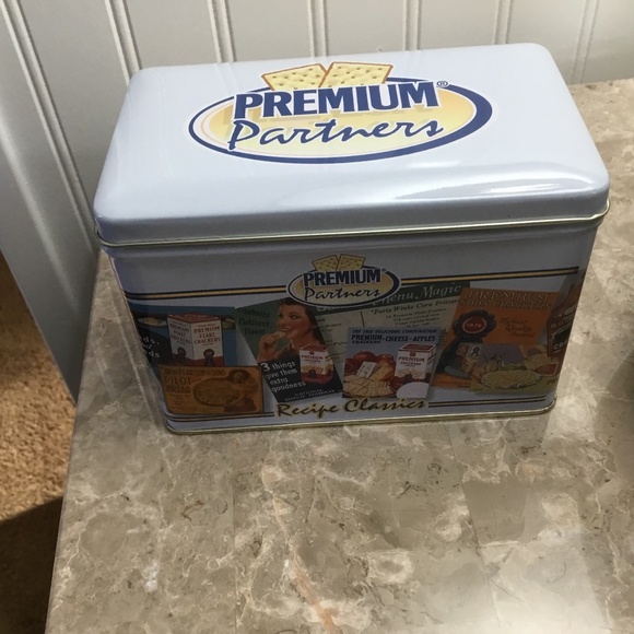 NIB 2000 Premium Partners Saltine Crackers Empty 3x5 Recipe Card Tin - Picture 2 of 9